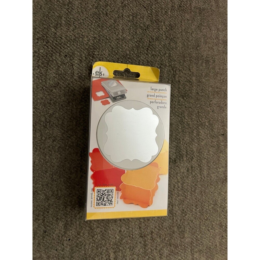 EK Tools / EK Success Large Scallop Bracket Square Craft Paper Punch 2"